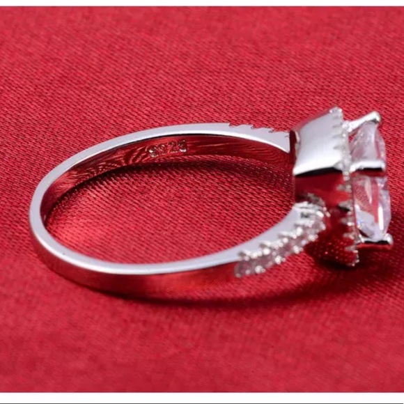 New 925 Silver Square Diamond Engagement Ring - Picture 5 of 6